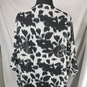 BCBG Maxazria Womens L Shirt Black White Tunic Lon